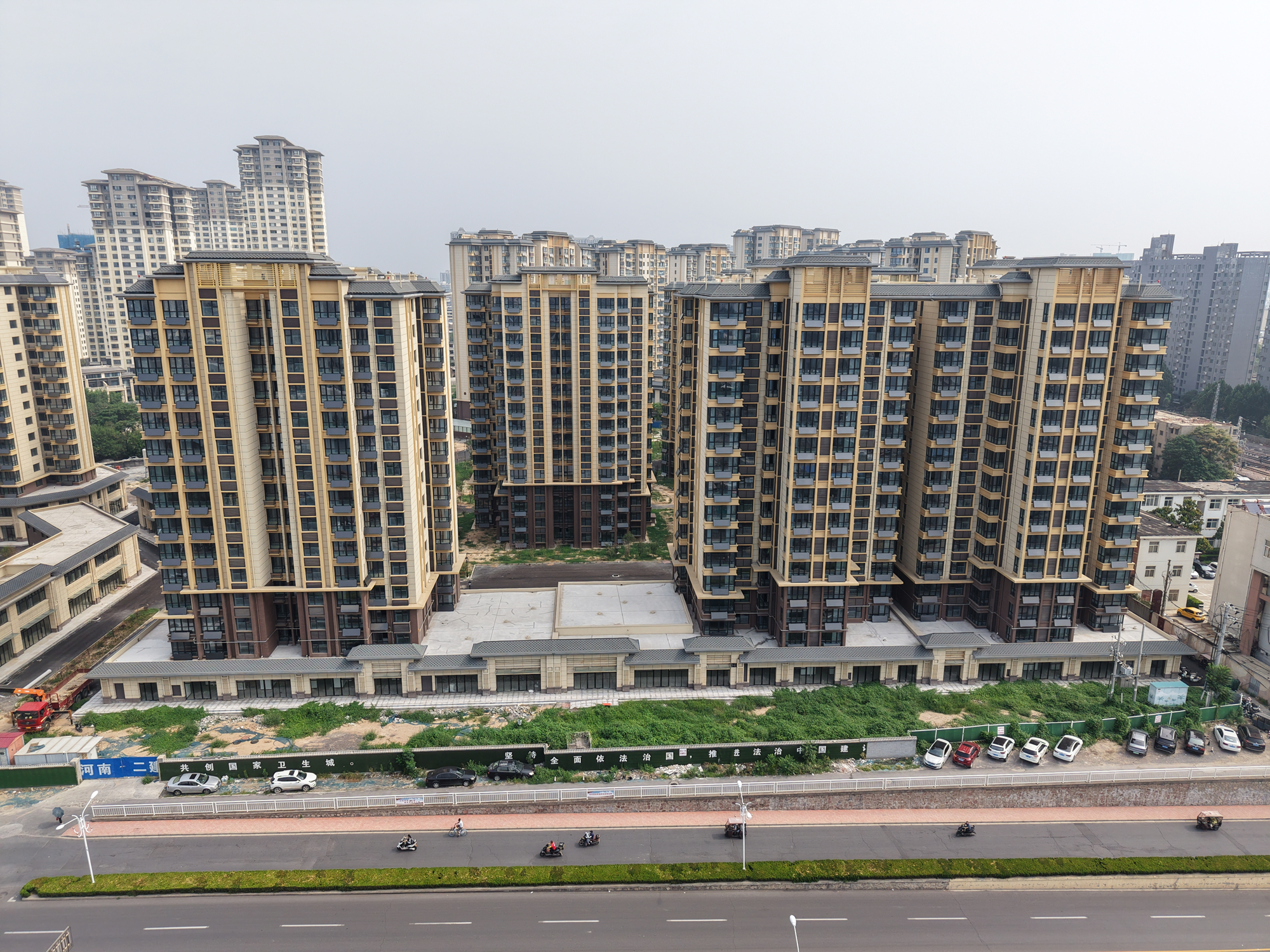 滨河湾集中安置区建设项目(二期)1#-4#、8#、14-21#、办公楼、门卫1#-2#、燃气调压和地下车库工程